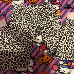 2014 VS PINK cheetah pants